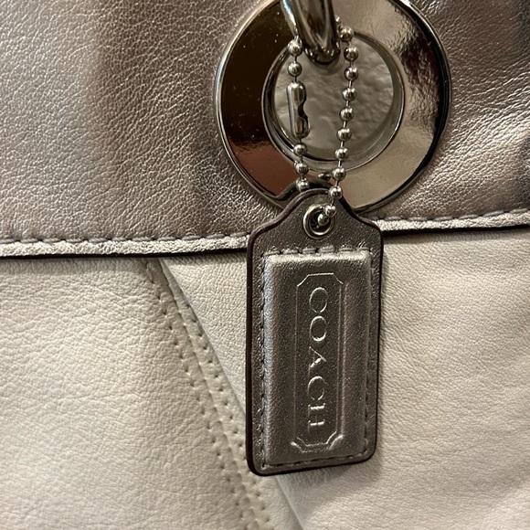 Coach Ashley Leather Hippie Crossbody - Picture 5 of 5